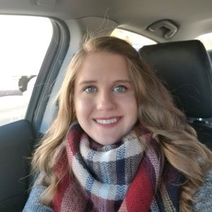 Meet your Posher, Lauren